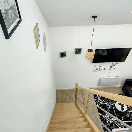 Sublime Appart Renove Duplex Centre Ville 4Pers Wifi Saint-Quentin  Exterior foto